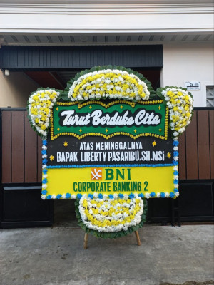 Papan Bunga Duka di Huta Barangan