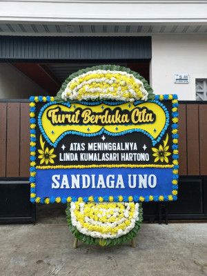 Papan Bunga Duka di Huta Barangan