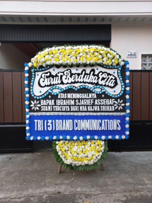 Papan Bunga Duka di Huta Barangan